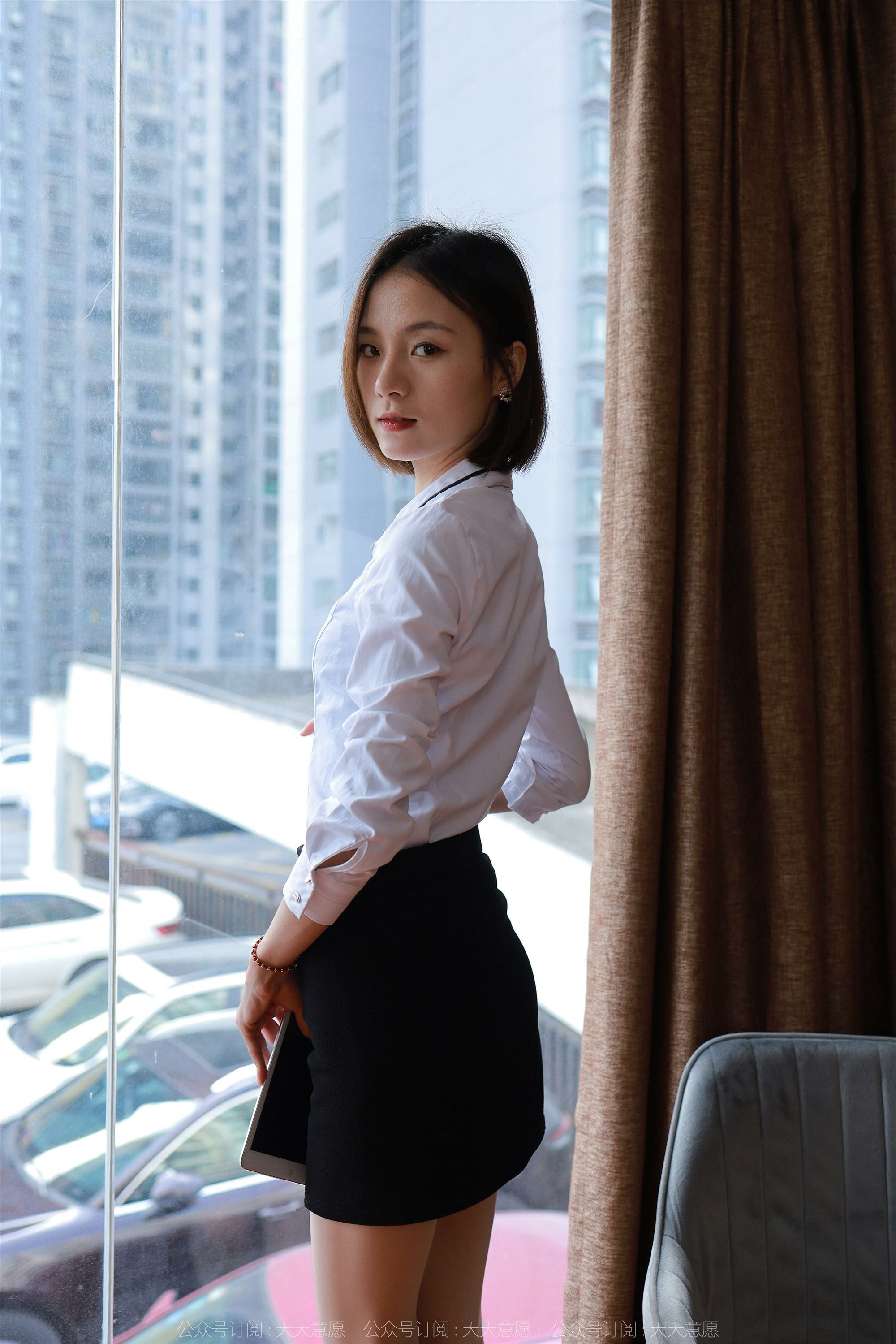 IESS异思趣向  2022.01.07 丝享家983：小六《短发配短裙》